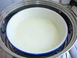 冰皮月饼怎么做才不会软糯变硬,冰皮月饼不需要烘焙吗