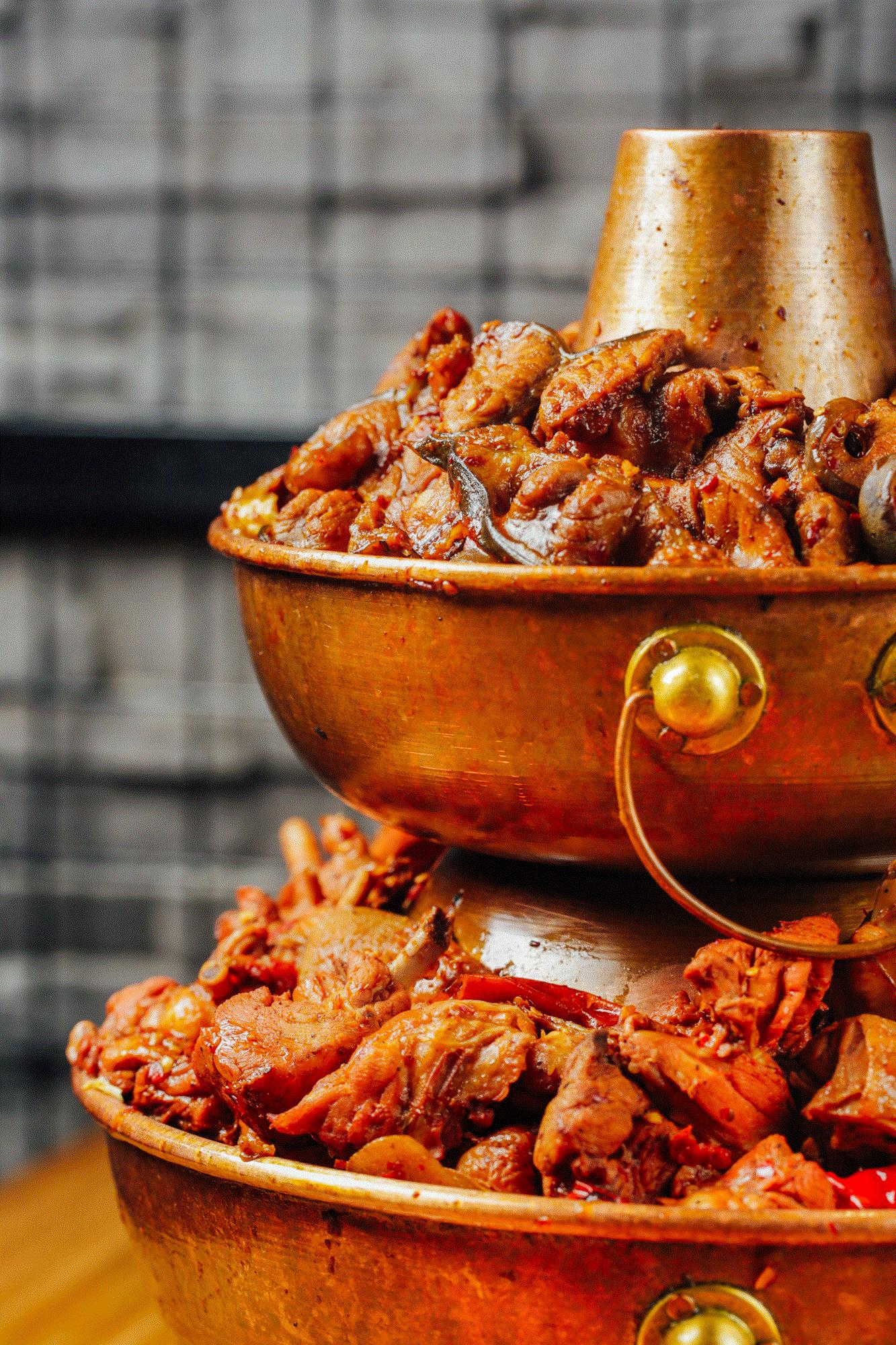 滨江道牛蛙火锅,双层牛蛙塔天津