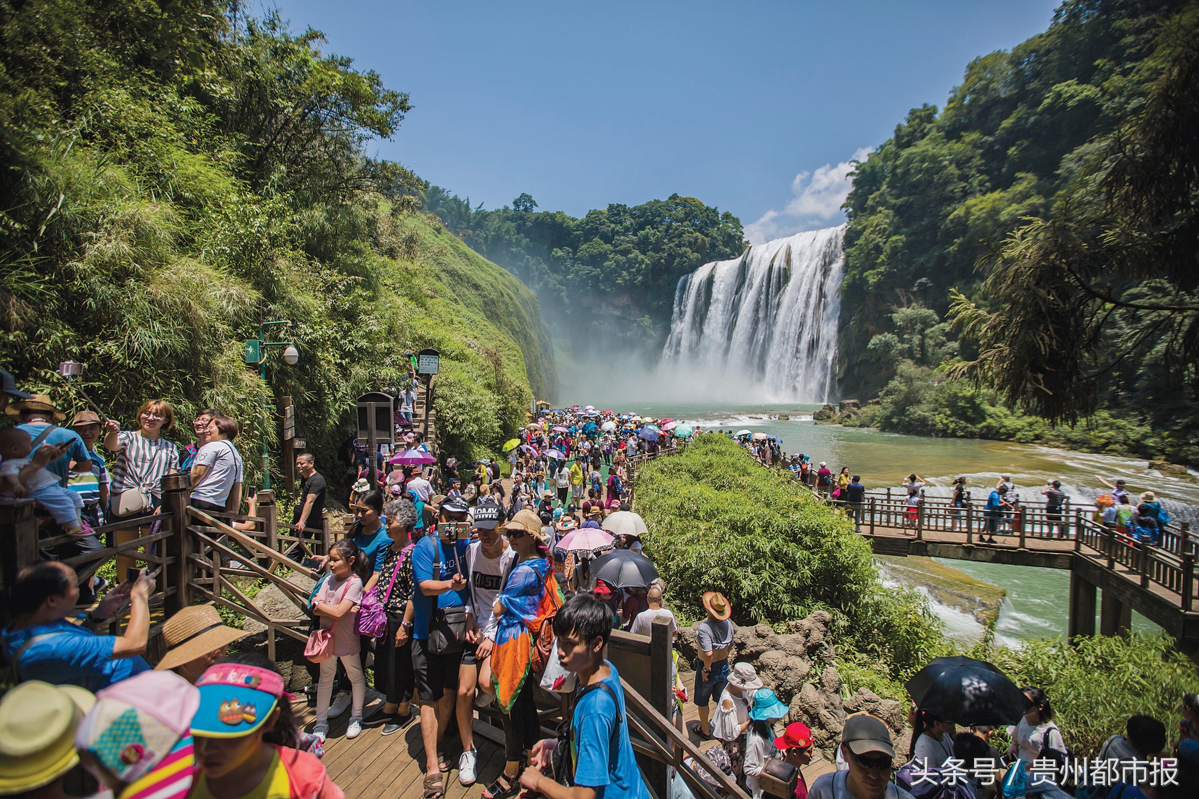 打卡贵州黄果树大瀑布,贵州黄果树网红打卡大瀑布漂亮吧