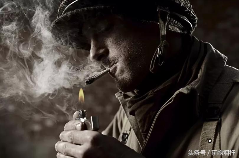 为什么烟成了军人的必需品