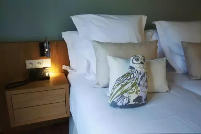 生活在别处完整版,法国西部自驾游