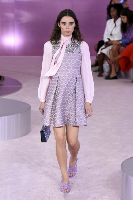 2019女装秀场潮流时尚,2019时装周高级服装秀