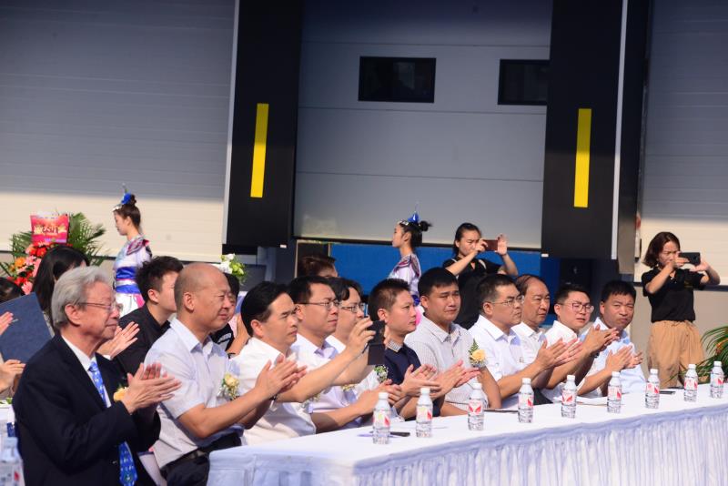 百跃羊乳集团南宁万吨级全智能羊乳粉生产基地顺利投产