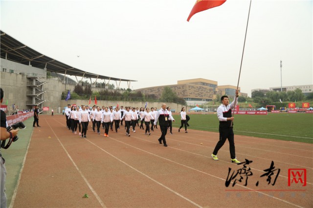 第四届济南市高新区职工运动会隆重开幕，现场气氛热烈、精彩至极！