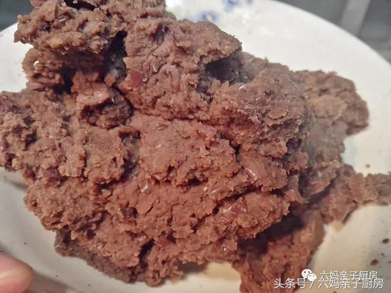 不去皮的红豆沙馅怎么做,红豆沙馅的做法500克红豆放多少糖