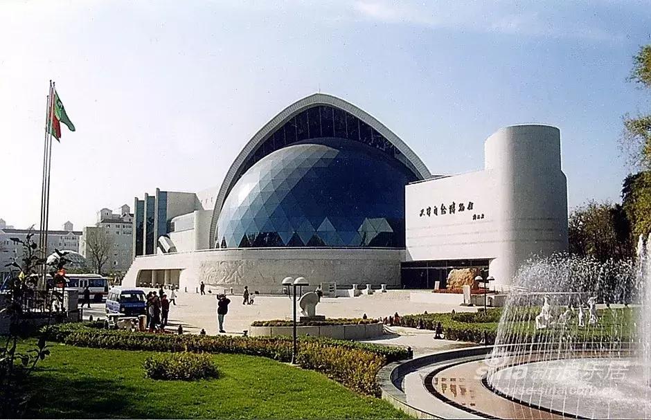 天津中华剧院演出信息,坐地铁去看天津滨湖剧院