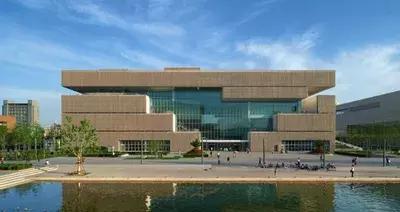 天津中华剧院演出信息,坐地铁去看天津滨湖剧院