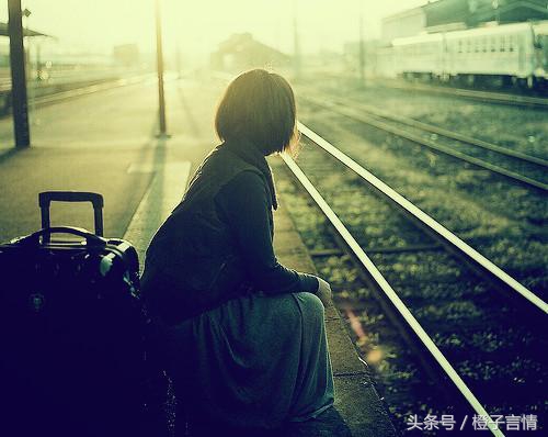 给恋爱时太黏人的姑娘：不要犯低级错误，从三个方面开始“减重”