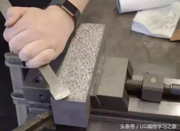 靠修车年入千万,靠维修赚钱