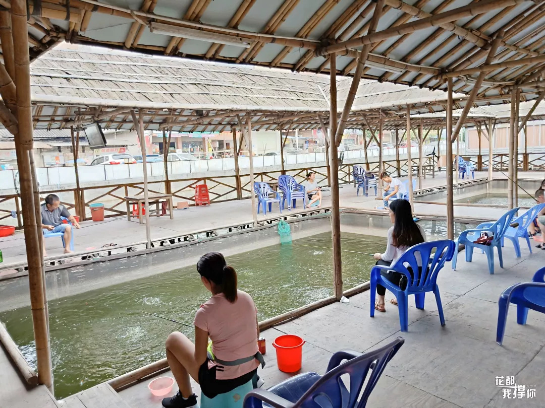 花都三东钓虾场,周末想去海边玩去哪里