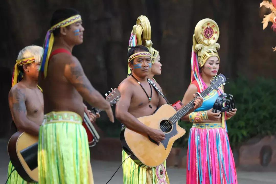 转接环如同原生操控性基因强大佳能EOSR初步评测