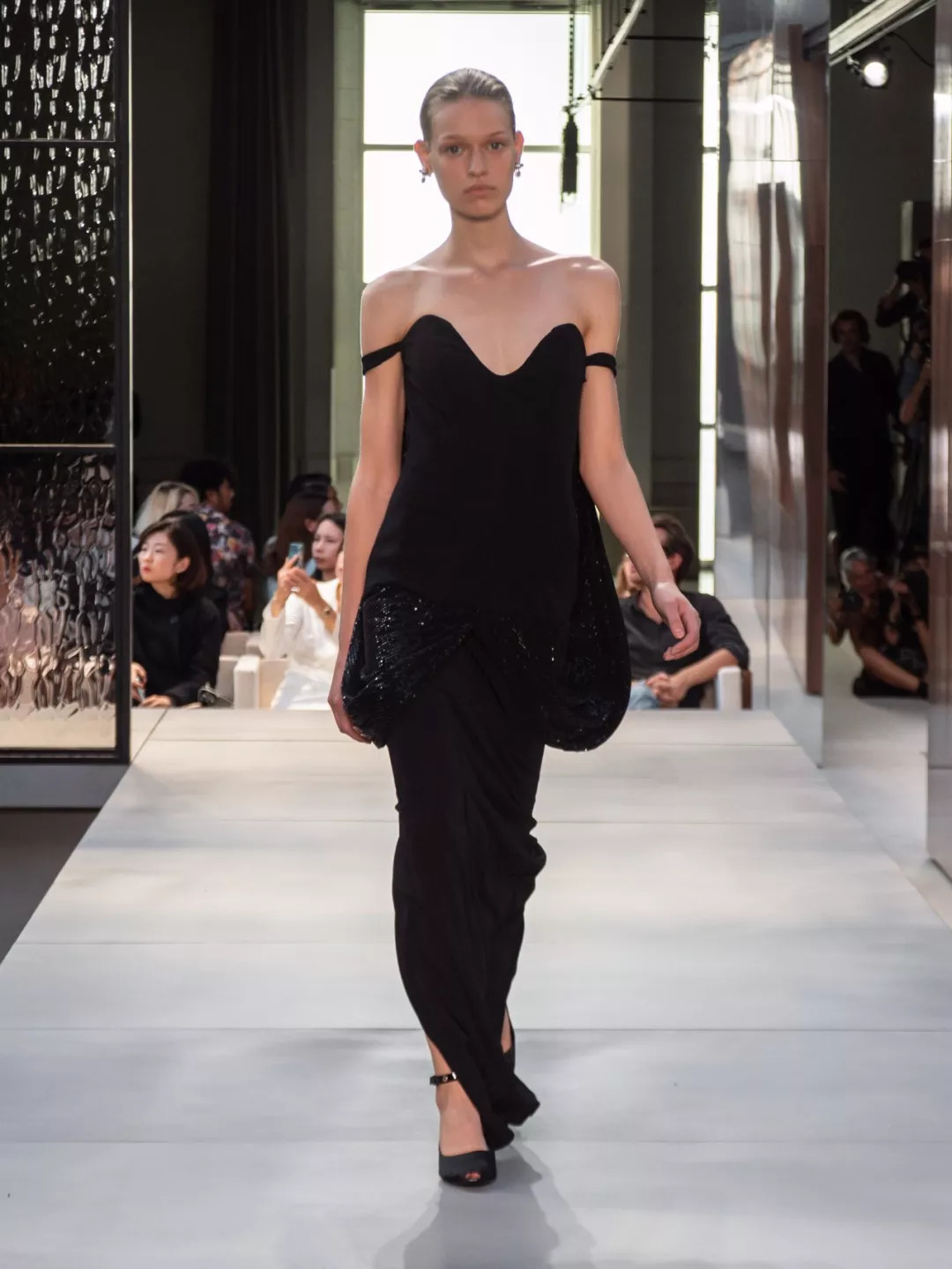 burberry现代中国新年广告,burberry新中式