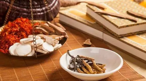 冬虫夏草配什么吃营养价值最高,冬虫夏草要配什么吃效果才好