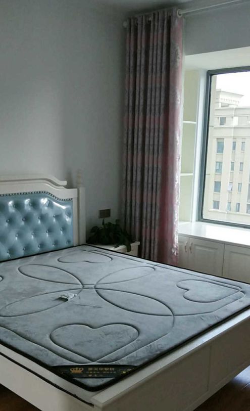 130平米客厅窗帘效果图,家居装修客厅窗帘推荐哪种