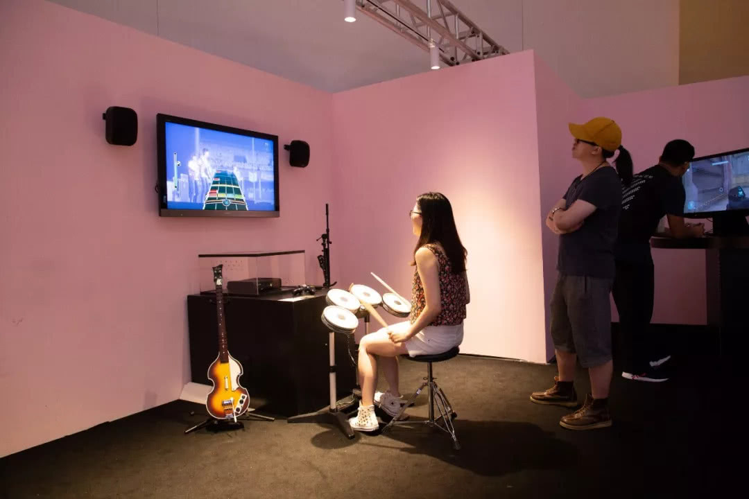 娓告垙and浜洪棿,娓告垙game浜虹敓