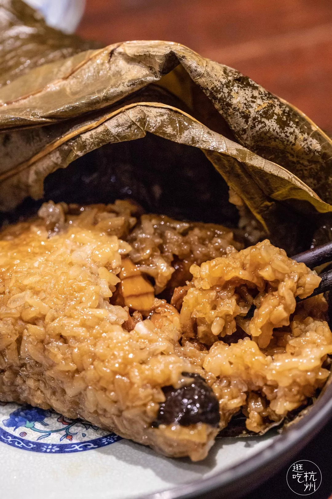 “火山口”肉包来了！每天卖出3000个，开车4小时……