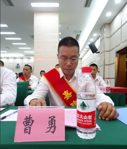 南充嘉陵网红前十名,南充十大著名的人