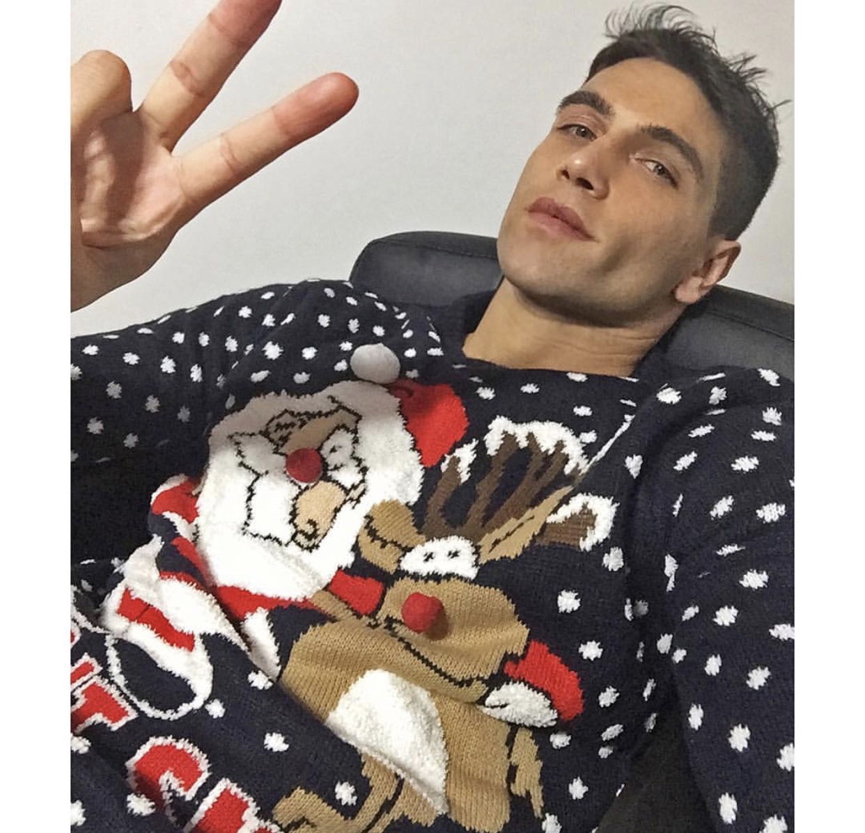 没有“雨露均沾”只有“独得恩宠”｜阿玛尼的男宠—FabioMancini