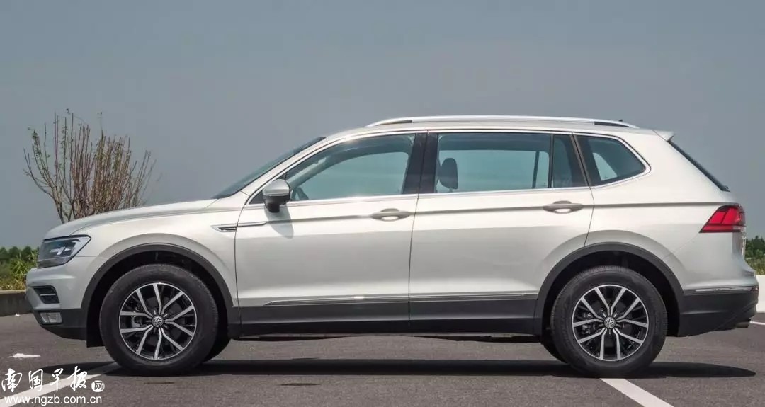 途观天窗漏水导致地板都湿透了,途观天窗漏水维修需要多少钱