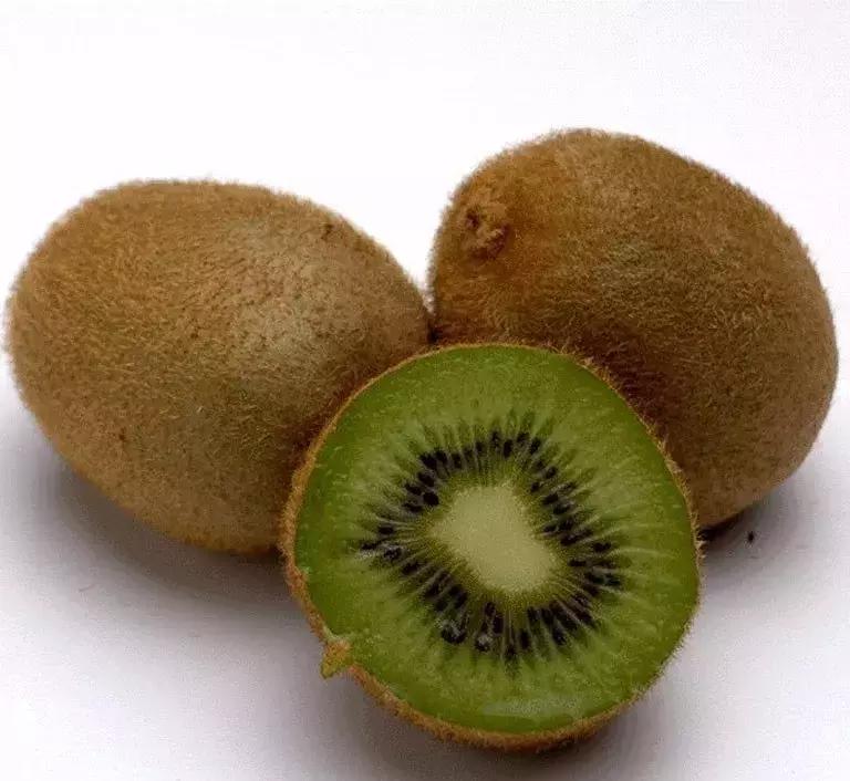 小孩吃了一个猕猴桃上吐下泻,吃了一个猕猴桃突然头晕呕吐