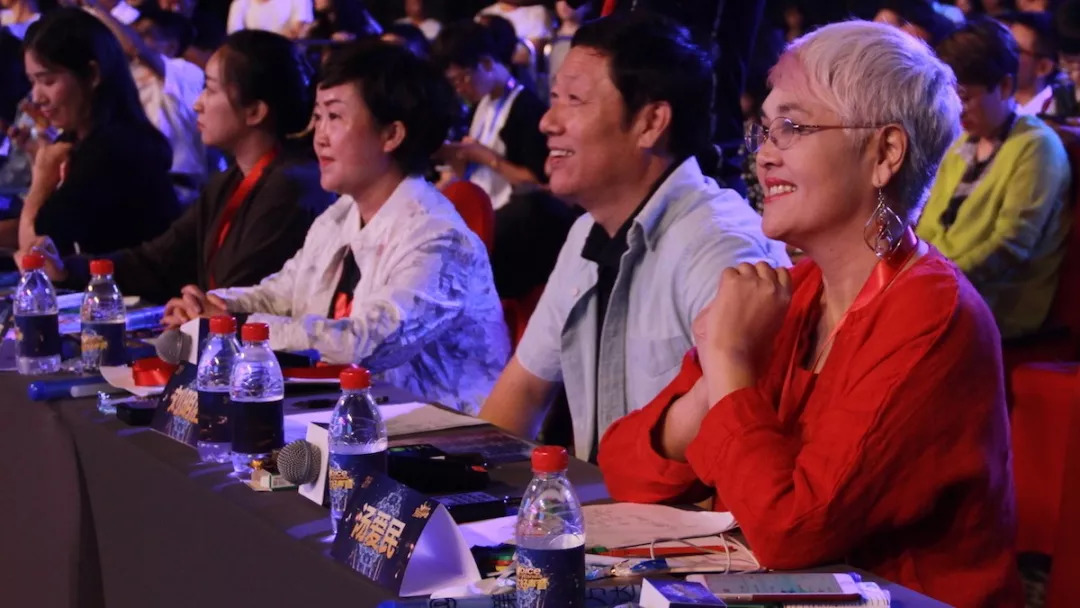 为什么全国只有这家企业的唱歌比赛能直通好声音？