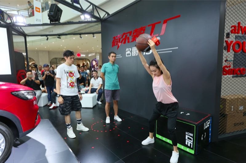 魔都时尚潮人排长队都要体验的“荷尔蒙工厂”现已在广州开业