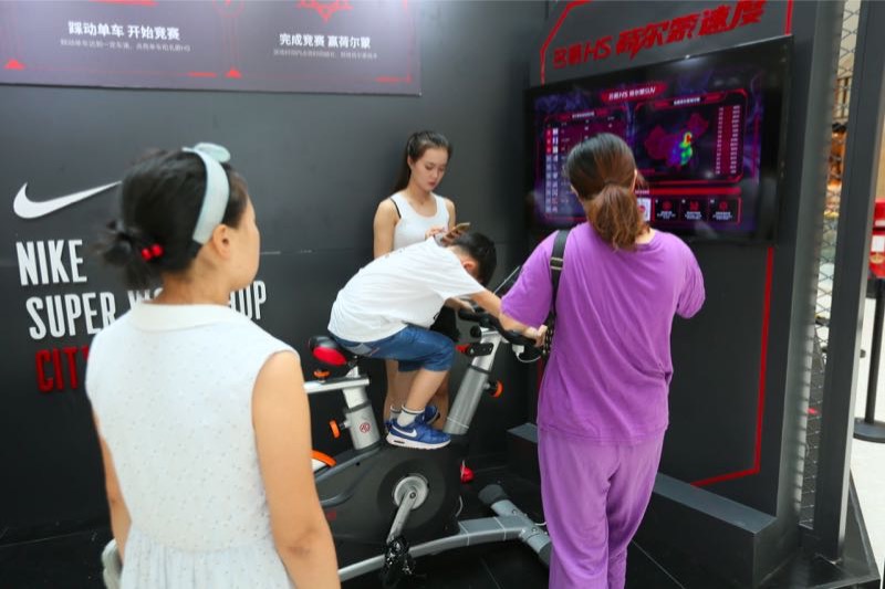 魔都时尚潮人排长队都要体验的“荷尔蒙工厂”现已在广州开业