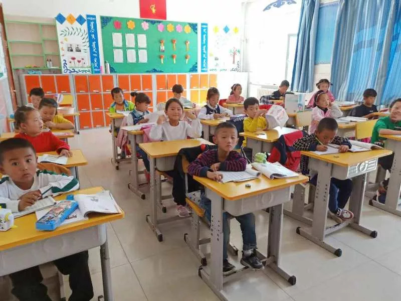 通州人顶起来!帮内蒙孩子上一堂正规的体育课!