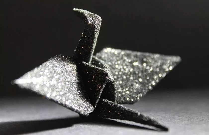 每天折一个千纸鹤,每天折一只纸鹤