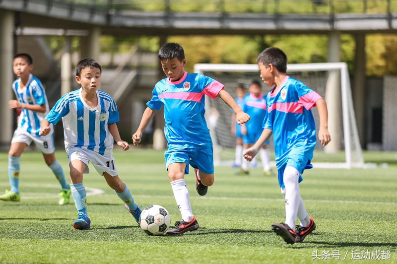 瓒崇悆涓轰即,瓒崇悆鐩镐即