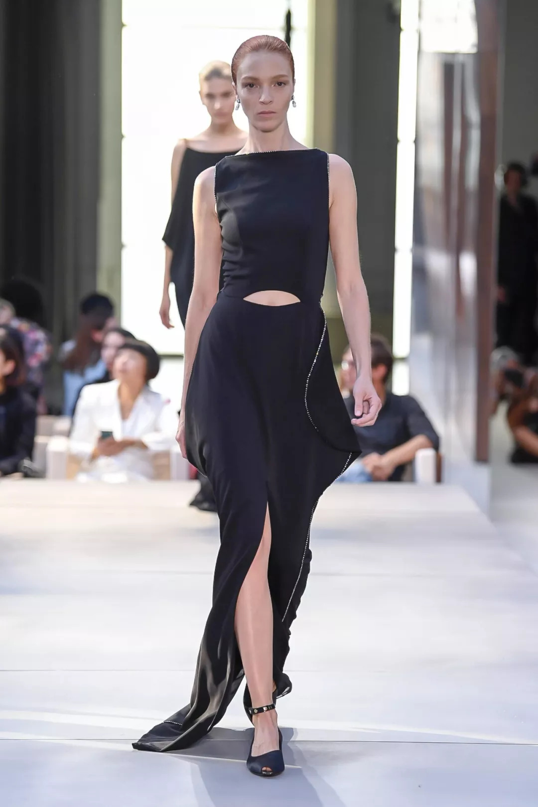 celine和burberry哪个好,celineburberry档次