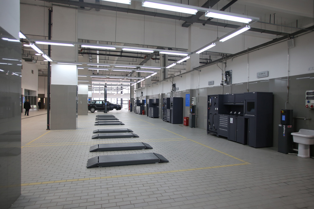 中国最大的奔驰4s店,亚洲最大奔驰4s沈阳