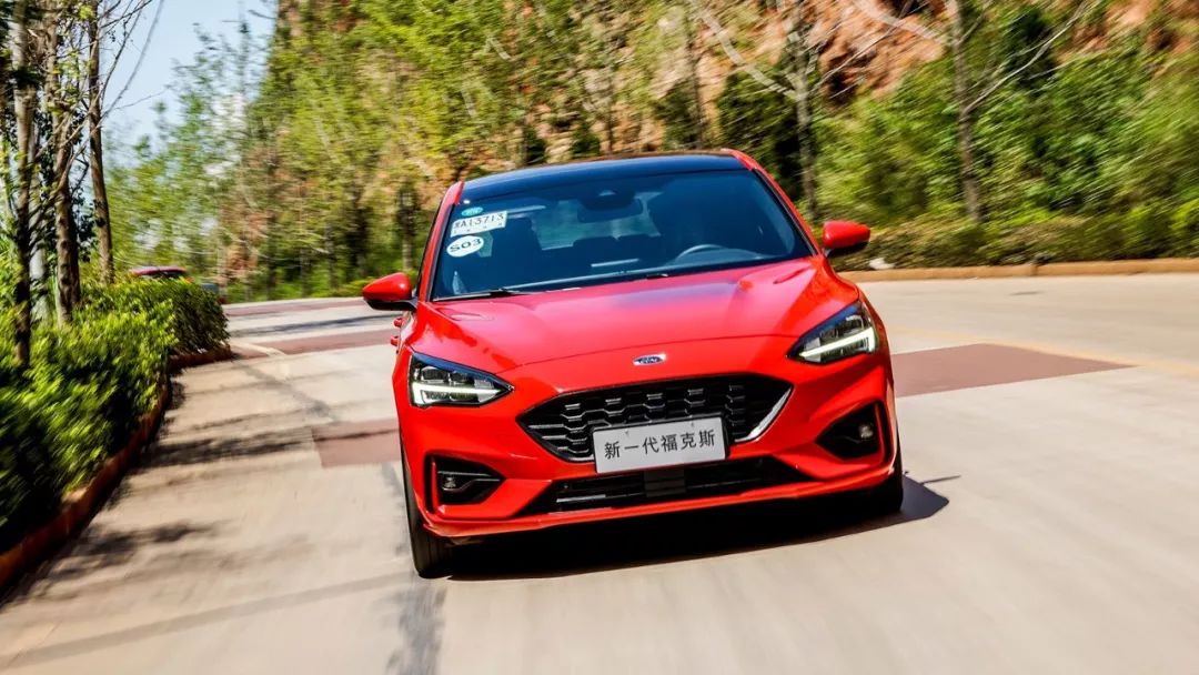 试驾新一代福特福克斯,福特福克斯和思域哪个好