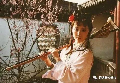 四大名著十大催人泪下插曲,四大名著电视剧插曲首首经典