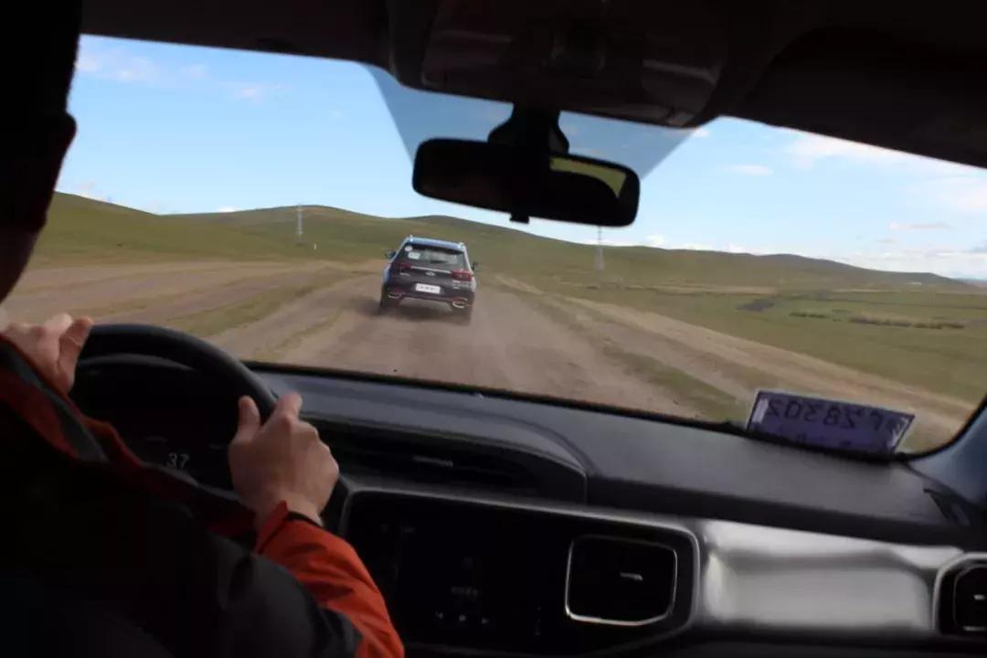 开19款1.6t豪华版瑞虎8自驾游 (瑞虎8四驱烂泥路越野测试)