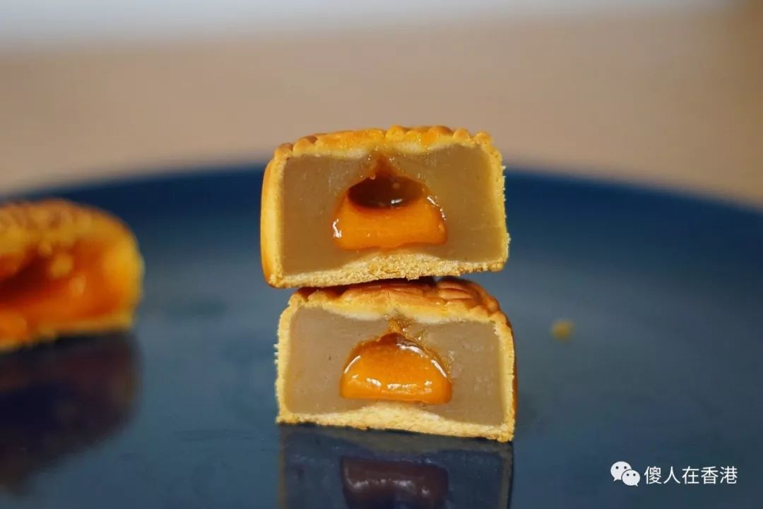 奶黄流心月饼到底好吃不,正宗奶黄流心酥月饼