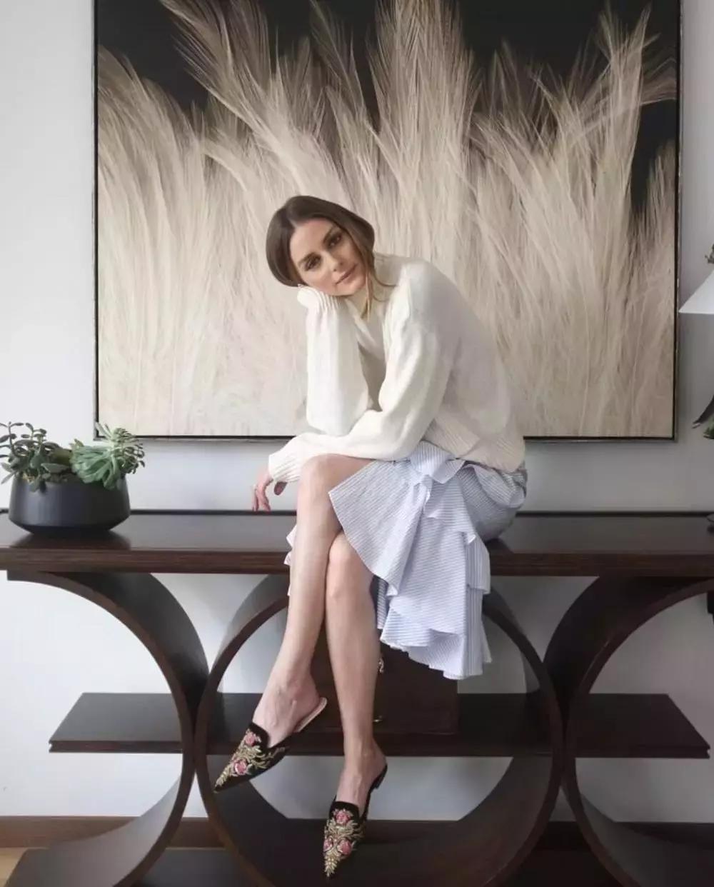 贝拉哈迪德穿深v套装,贝拉哈迪德夏季开衫