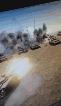 每天一贱：妹子挤完地铁，裤子就成这样了