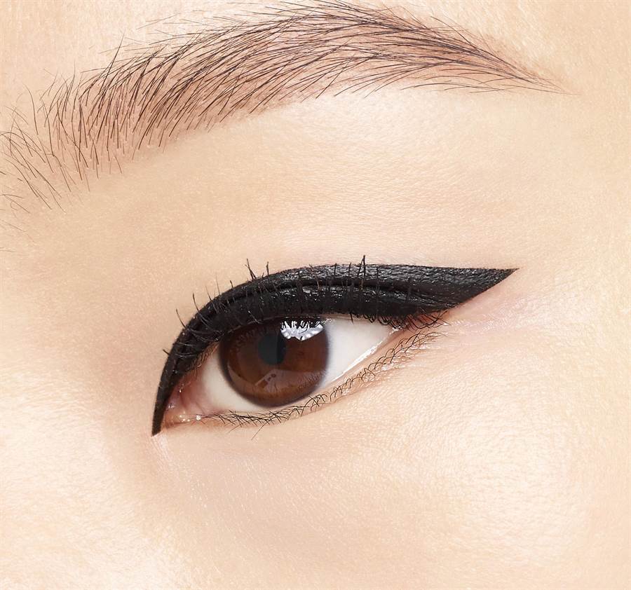 肿眼泡防水防汗眼线液测评,防水眼线胶不晕妆持久防汗