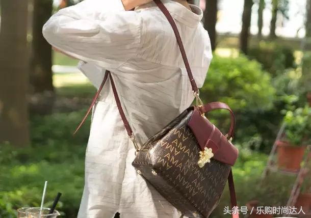 夏季出游度假女包,休假来一场说走就走的旅行