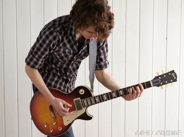新手弹吉他如何避免走弯路,弹吉他知道怎么弹但是弹不出来