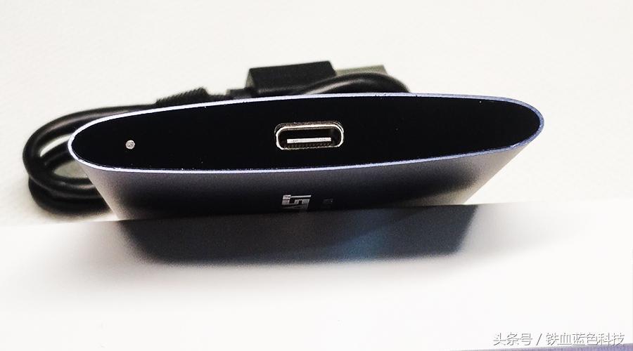 方便携带超长续航小巧玲珑,小巧便携携带非常方便