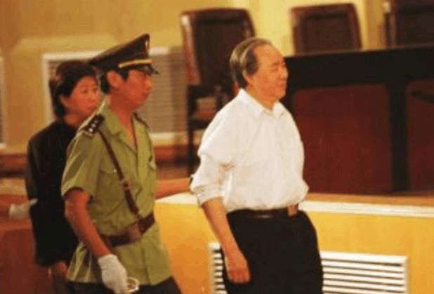 飘飘何所似译文,飘飘何所似小说