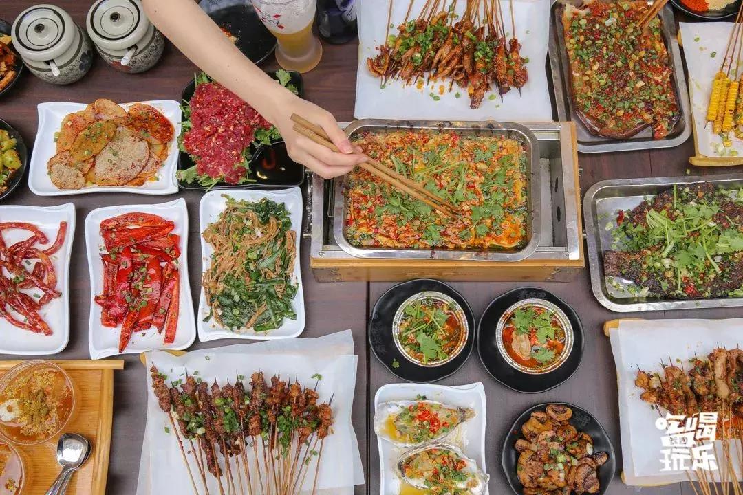 为了一道猪鼻筋,她们频频飞去四川,最后干脆把它带回长沙来了