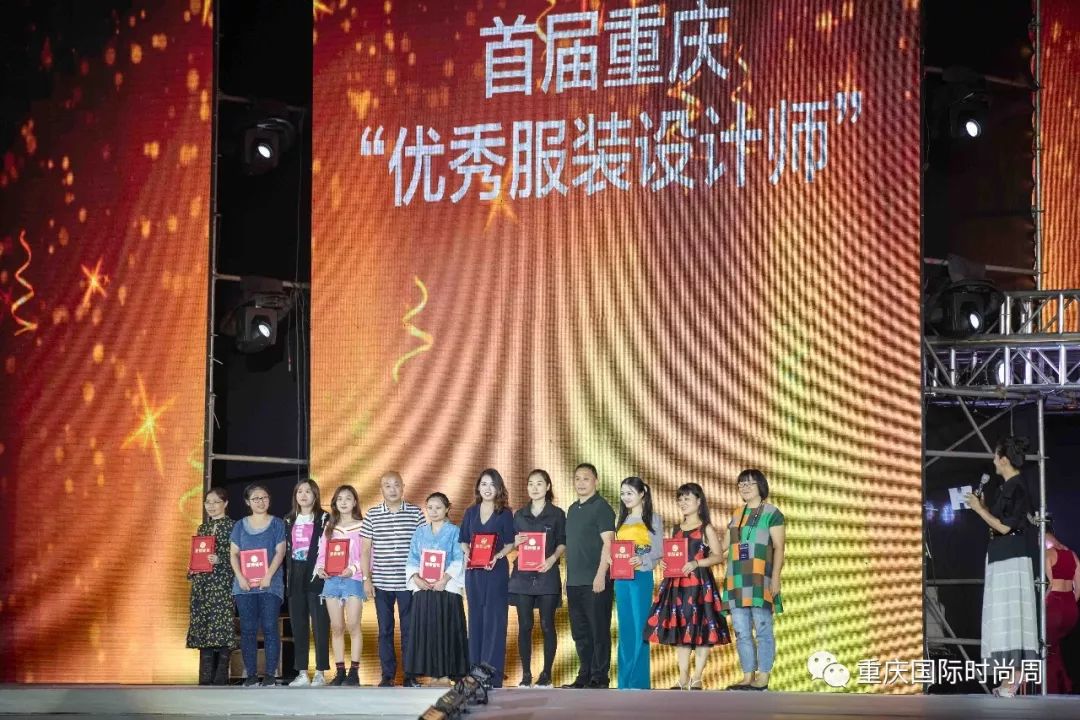 蔡美月2018纽约时装周,蔡美月时装秀