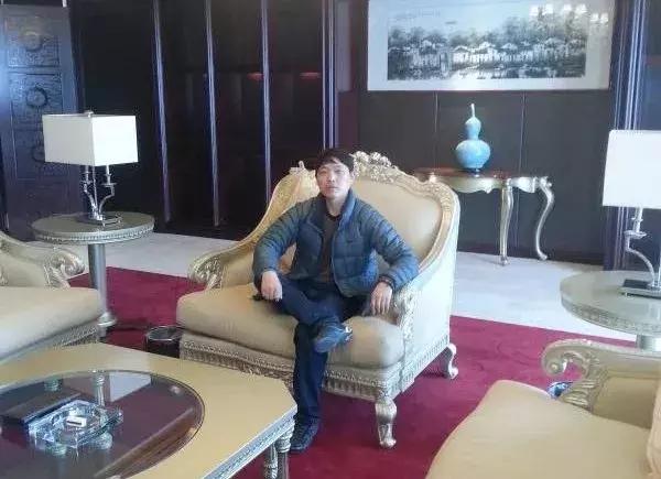 沪漂工长葛金礼：懂设计会装修，还爱瑜伽和慈善，难怪红遍业主圈