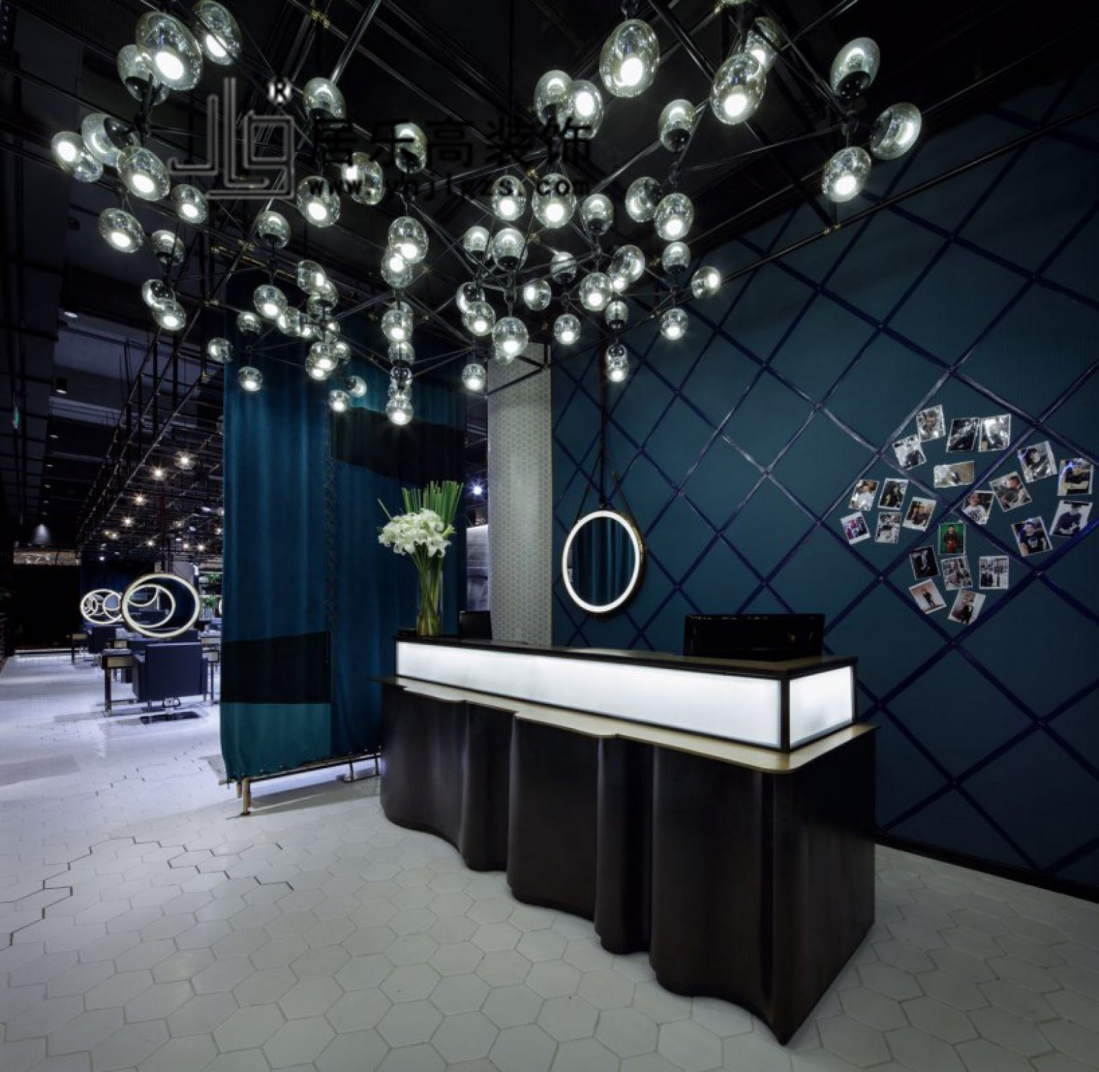 国外高级感美发店装修风格,美发装修风格不吊顶