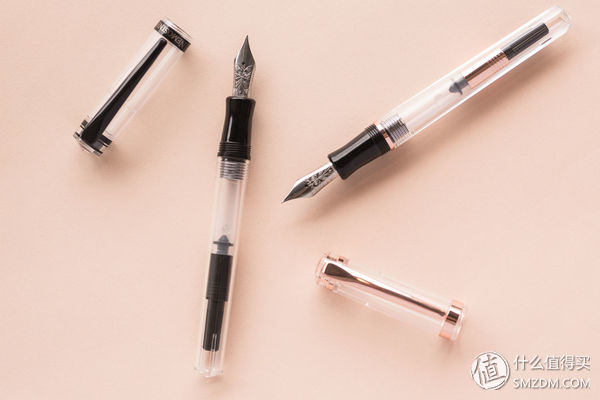 斑马三方联名钢笔,三方联名纯白钢笔