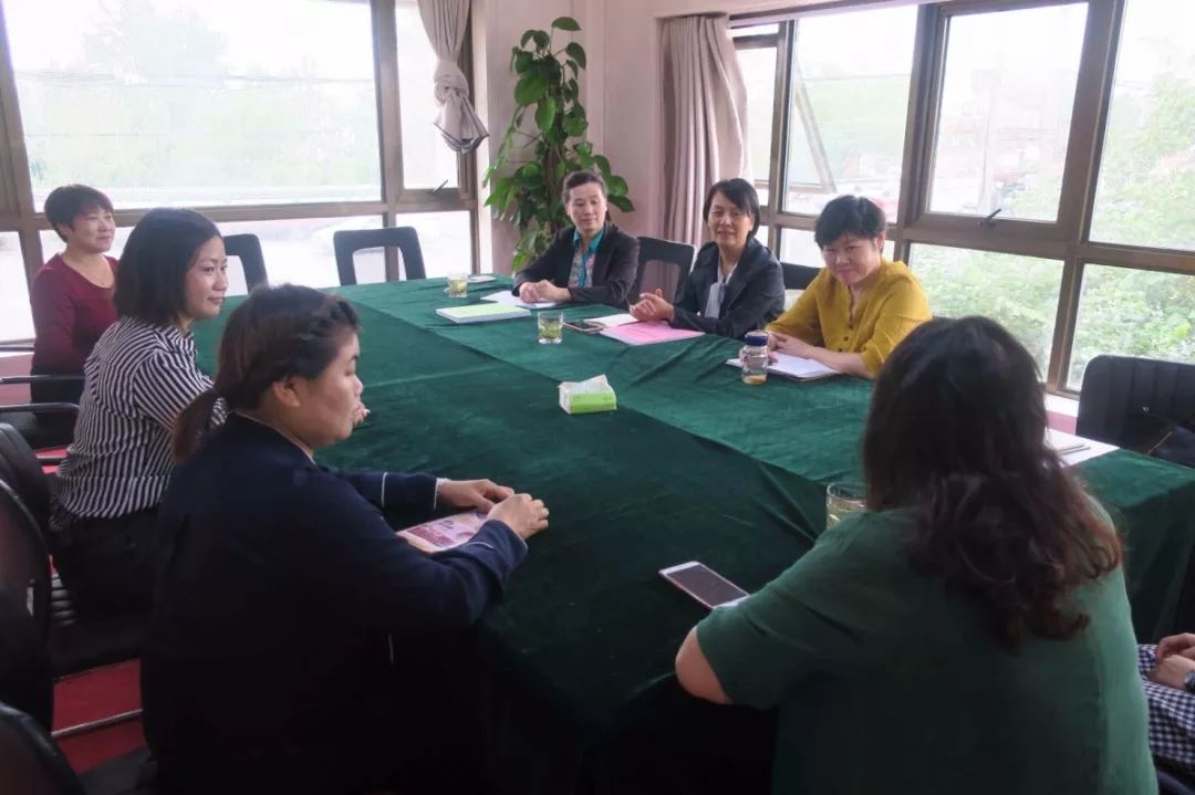 安庆市妇联*党**组书记、主席焦玲来潜调研