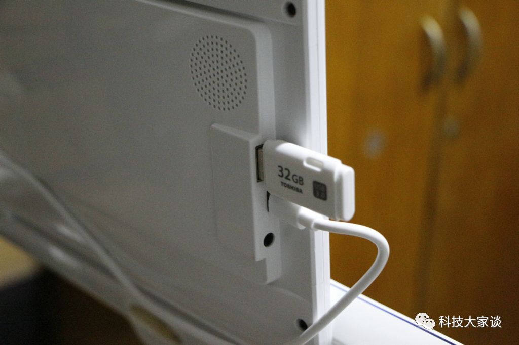 亿健智能跑步机m1测评,亿健精灵air跑步机怎么调节坡度